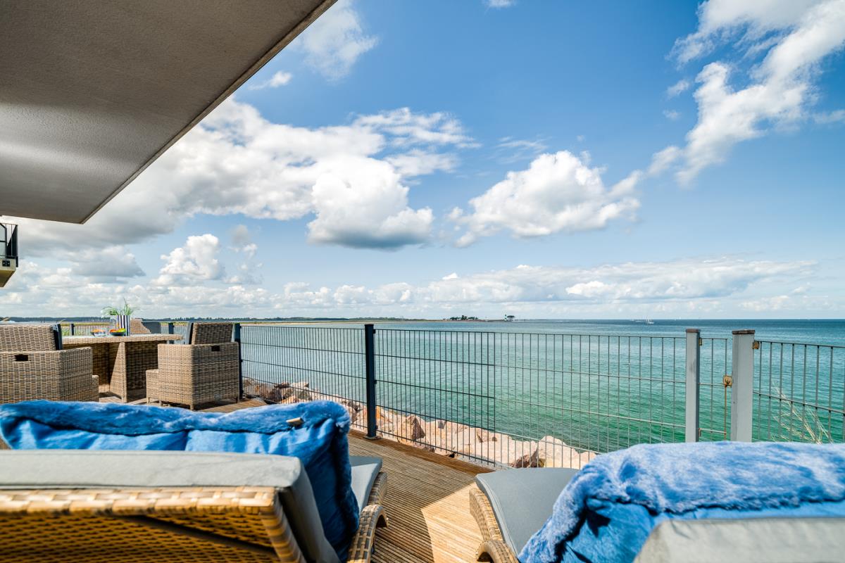 Blue Sea - Blick auf die Ostsee und Schleimünde 